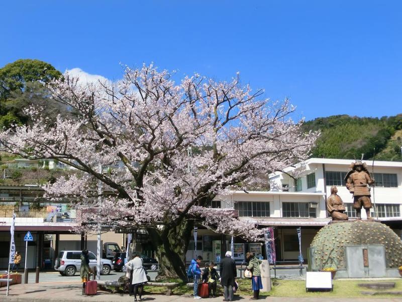 Yugawara Onsen Kawasegien Isuzu Hotel Atami  Exterior photo